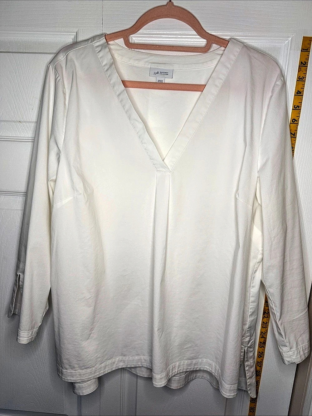 J JILL V-Neck Tunic in White Size XL
